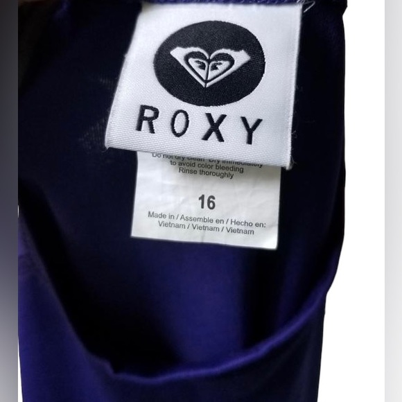 Roxy Rash Guard - Picture 3 of 3